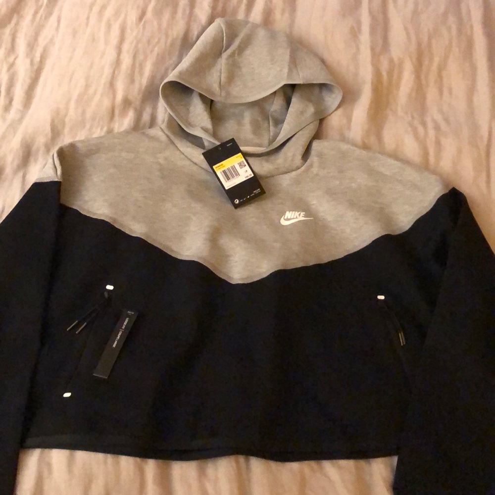 NWT Nike hoodie sweater women